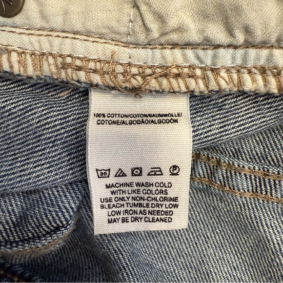 Free People We The Free Denim Mini Skirt Zip Front Raw Hem Women’s 30 - Picture 9 of 9